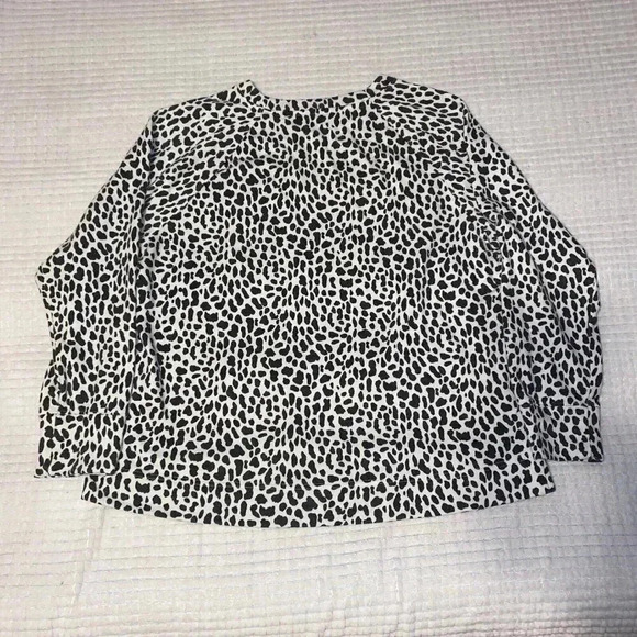 Lou & Grey LOFT Cheetah Print Terry Sweatshirt - XL Black White - Picture 3 of 3
